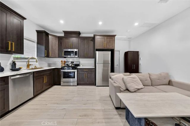 11123 Odell Avenue, Sunland, CA 91040