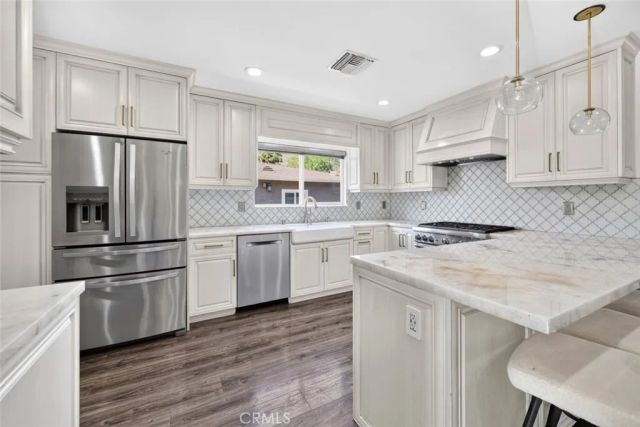 11123 Odell Avenue, Sunland, CA 91040