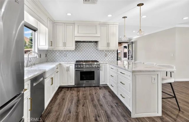 11123 Odell Avenue, Sunland, CA 91040