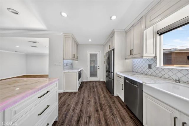 11123 Odell Avenue, Sunland, CA 91040