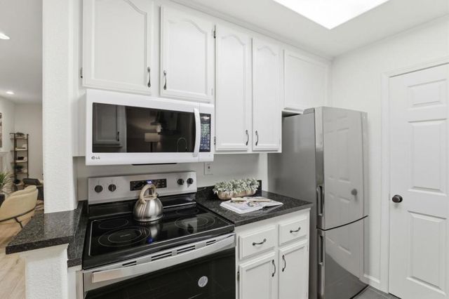 854 Lake Mcclure Drive, San Jose, CA 95123