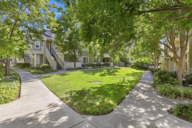 854 Lake Mcclure Drive, San Jose, CA 95123