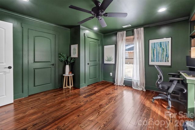 603 W Wilson Avenue, Mooresville, NC 28115