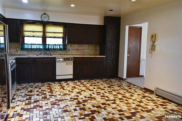 297 Fencsak Avenue, Elmwood Park, NJ 07407