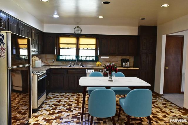 297 Fencsak Avenue, Elmwood Park, NJ 07407