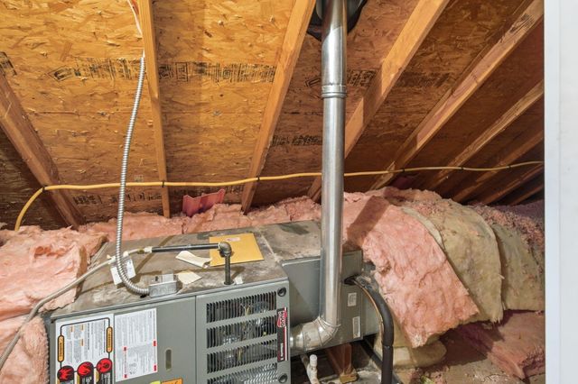 3601 CHAPEL HILL RD, Columbia, MO 65203