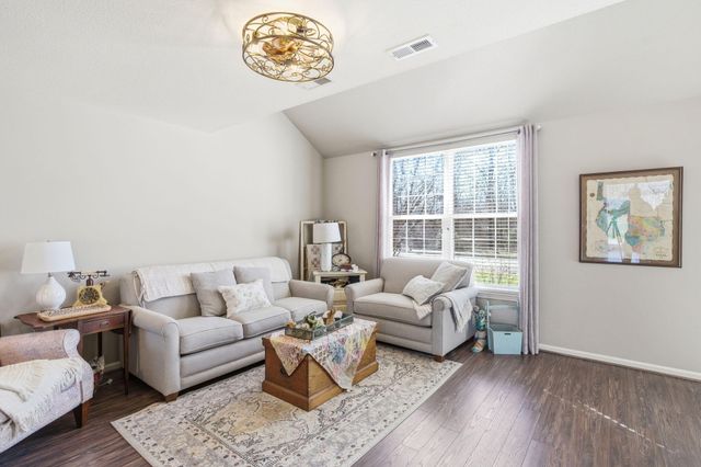 3601 CHAPEL HILL RD, Columbia, MO 65203