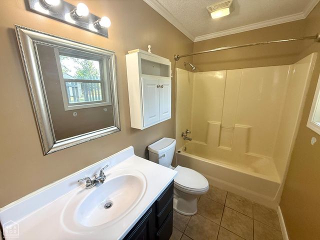 5506 Wendy, Paragould, AR 72450