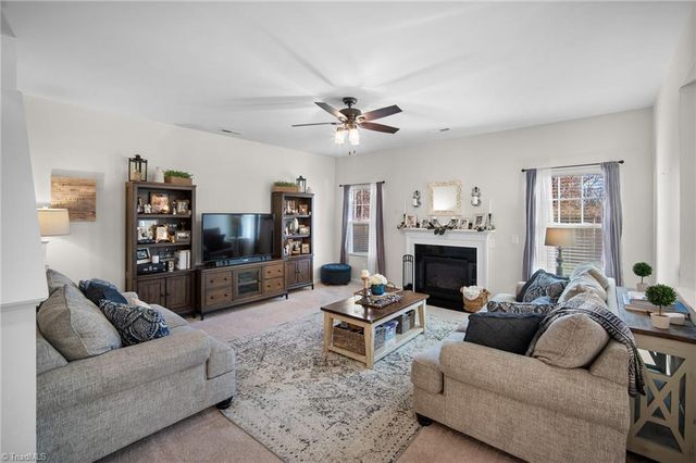 1325 Red Deer Drive, Kernersville, NC 27284