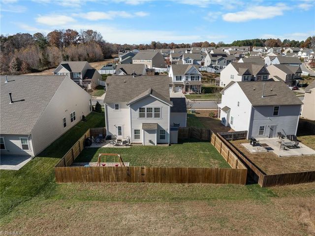 1325 Red Deer Drive, Kernersville, NC 27284