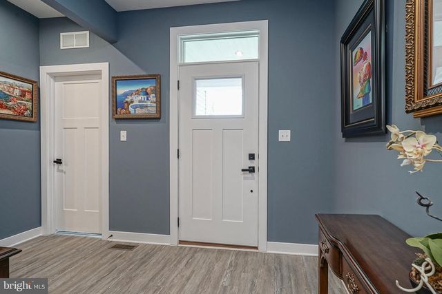 614 VAN BUREN CT, Swedesboro, NJ 08085