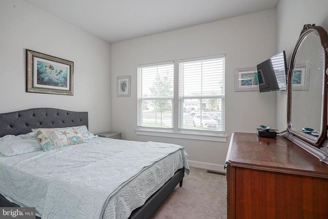 614 VAN BUREN CT, Swedesboro, NJ 08085