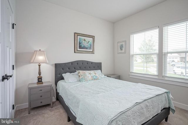 614 VAN BUREN CT, Swedesboro, NJ 08085