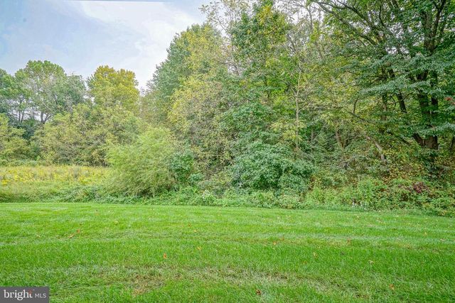 614 VAN BUREN CT, Swedesboro, NJ 08085
