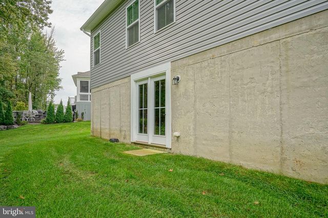 614 VAN BUREN CT, Swedesboro, NJ 08085