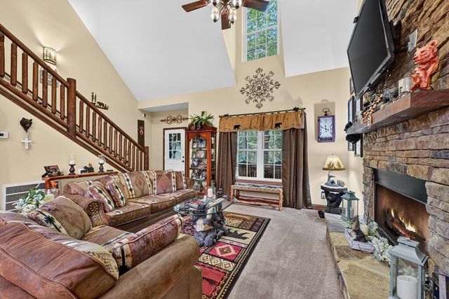 685 Chopped Oak Road, Ellijay, GA 30540
