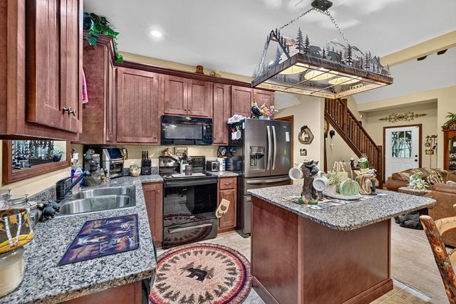 685 Chopped Oak Road, Ellijay, GA 30540