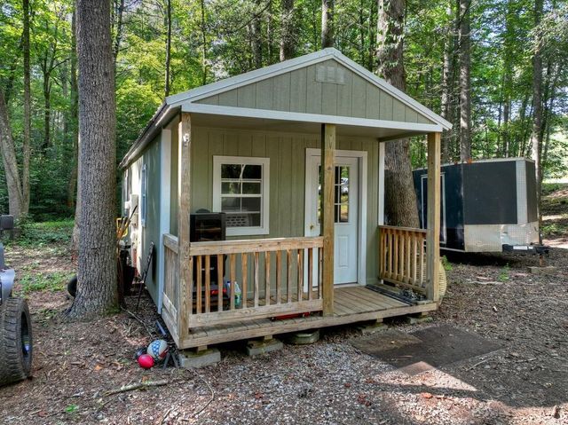 685 Chopped Oak Road, Ellijay, GA 30540