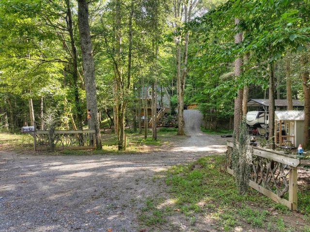 685 Chopped Oak Road, Ellijay, GA 30540
