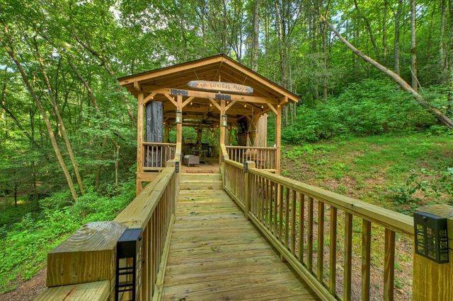 685 Chopped Oak Road, Ellijay, GA 30540