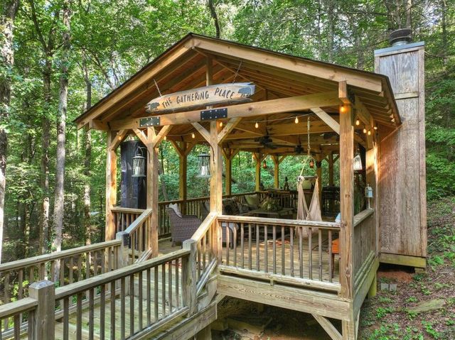 685 Chopped Oak Road, Ellijay, GA 30540
