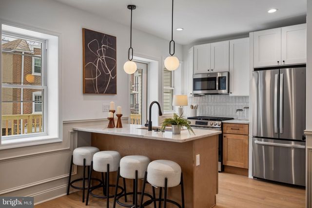 229 W GORGAS LN, Philadelphia, PA 19119