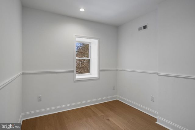 229 W GORGAS LN, Philadelphia, PA 19119