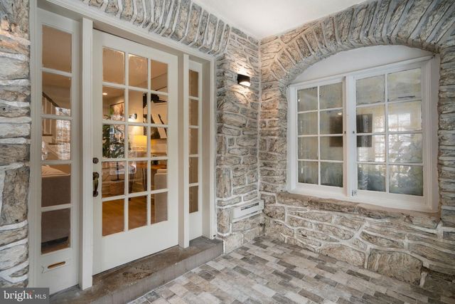 229 W GORGAS LN, Philadelphia, PA 19119