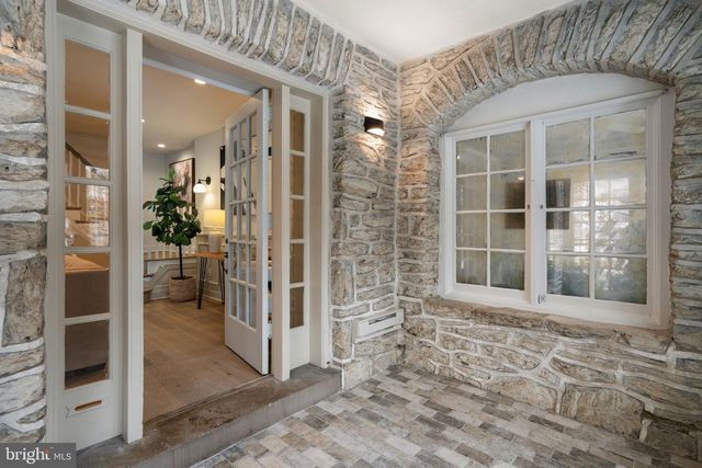 229 W GORGAS LN, Philadelphia, PA 19119