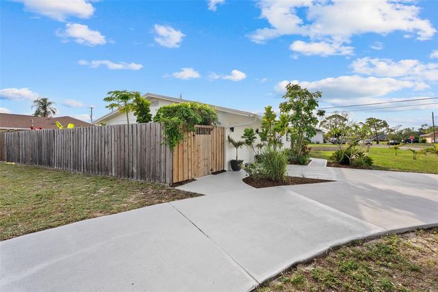 3870 STERLING ROAD, Venice, FL 34293