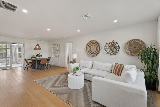 3870 STERLING ROAD, Venice, FL 34293