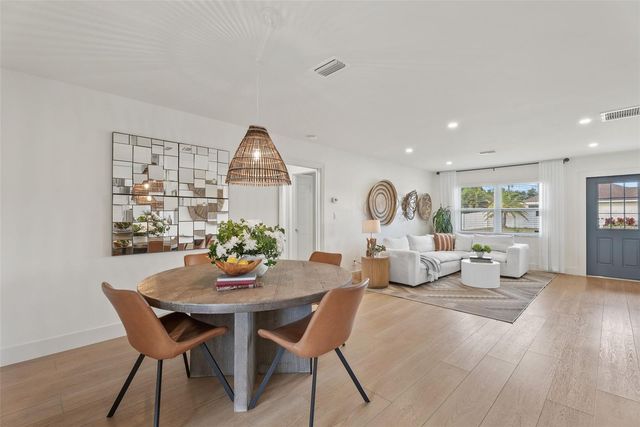 3870 STERLING ROAD, Venice, FL 34293