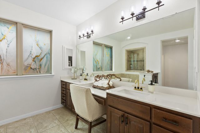 7613 Turnback Ledge TRL, Lago Vista, TX 78645