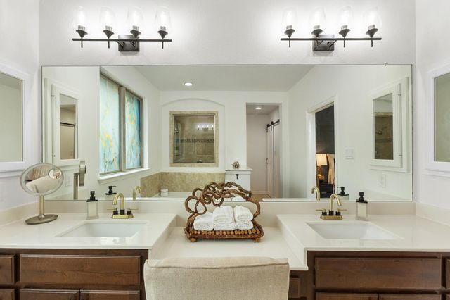 7613 Turnback Ledge TRL, Lago Vista, TX 78645