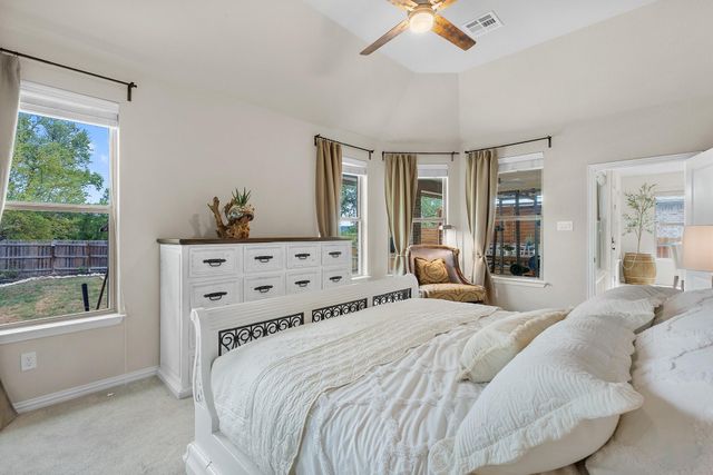 7613 Turnback Ledge TRL, Lago Vista, TX 78645