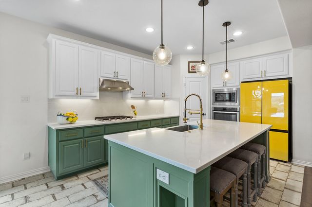 7613 Turnback Ledge TRL, Lago Vista, TX 78645