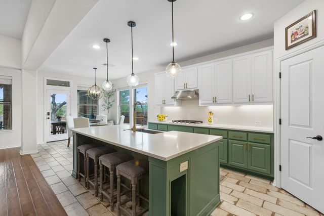 7613 Turnback Ledge TRL, Lago Vista, TX 78645