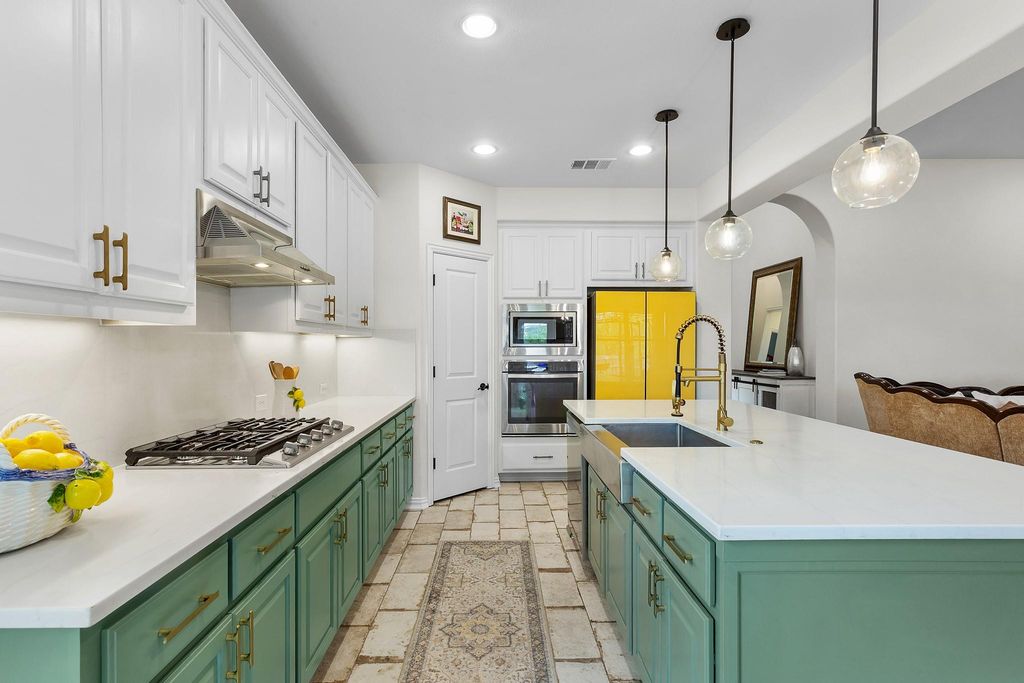 7613 Turnback Ledge TRL, Lago Vista, TX 78645