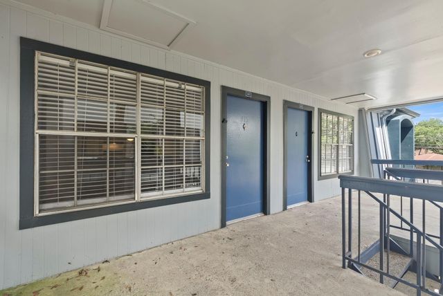 3802 E Nasa Road, Seabrook, TX 77586