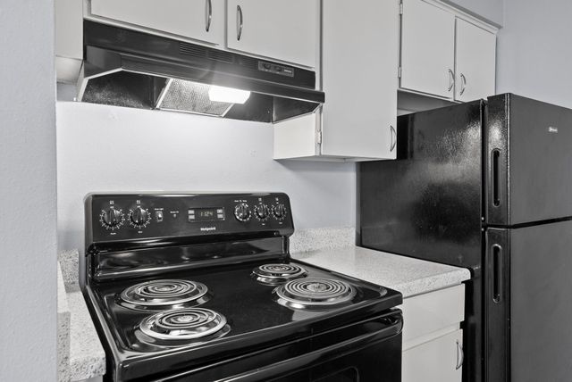 3802 E Nasa Road, Seabrook, TX 77586