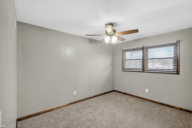 1155 N Oliver Rd, Belle Plaine, KS 67013