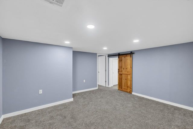 1155 N Oliver Rd, Belle Plaine, KS 67013