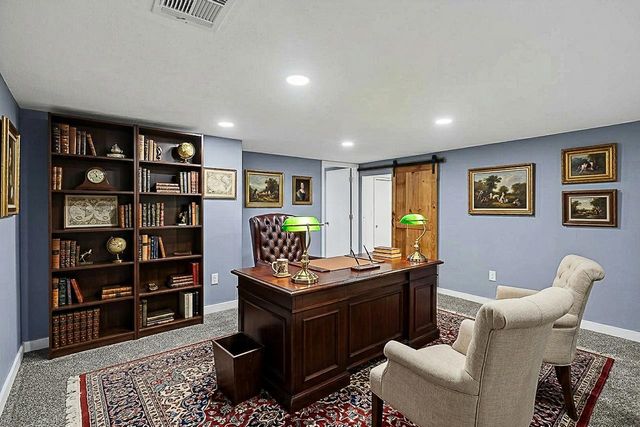 1155 N Oliver Rd, Belle Plaine, KS 67013