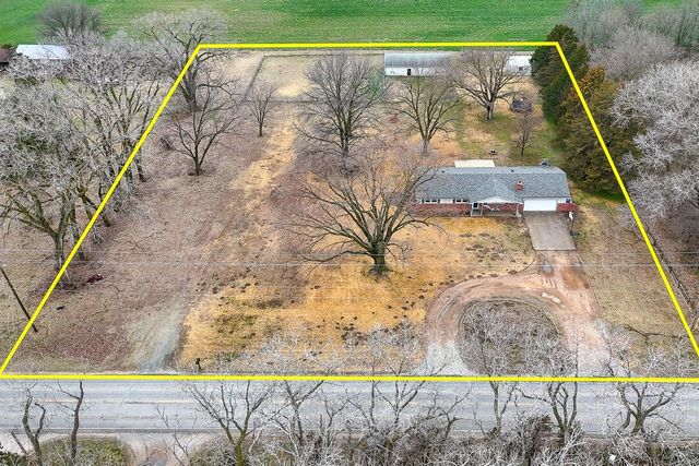 1155 N Oliver Rd, Belle Plaine, KS 67013