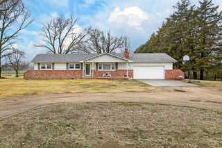 1155 N Oliver Rd, Belle Plaine, KS 67013