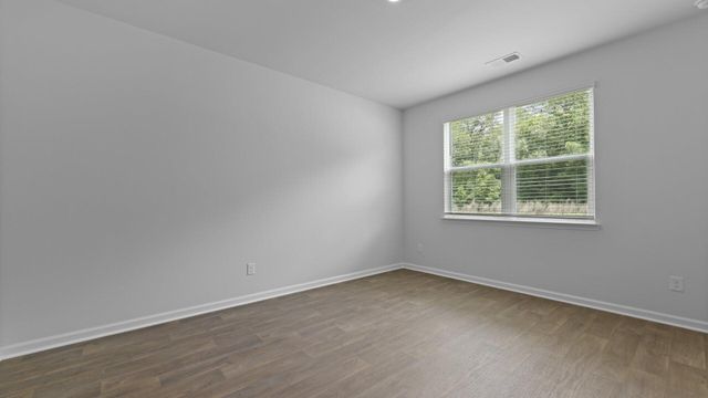 1100 Mulligan Drive, Manning, SC 29102