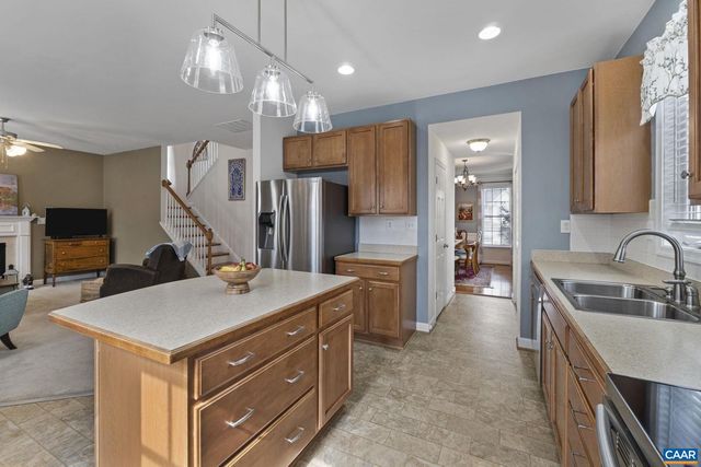 63 VILLA AVE, Zion Crossroads, VA 22942