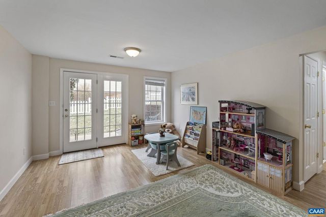 63 VILLA AVE, Zion Crossroads, VA 22942