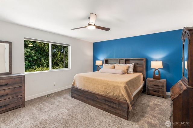238 NE Tronson Circle, Bremerton, WA 98311