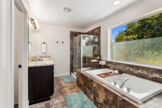 238 NE Tronson Circle, Bremerton, WA 98311
